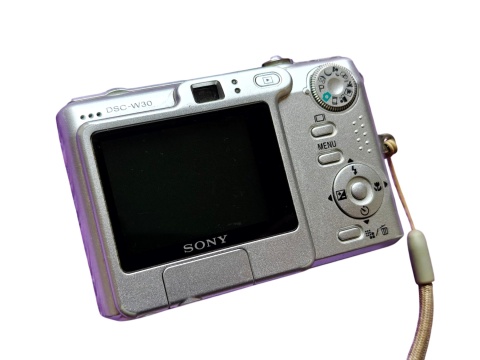 Sony Cyber-shot DSC-W30 – Kompaktowy Aparat Cyfrowy DigiCam