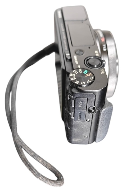 Sony Cyber-shot DSC-RX100 III – aparat cyfrowy czarny RX100M3