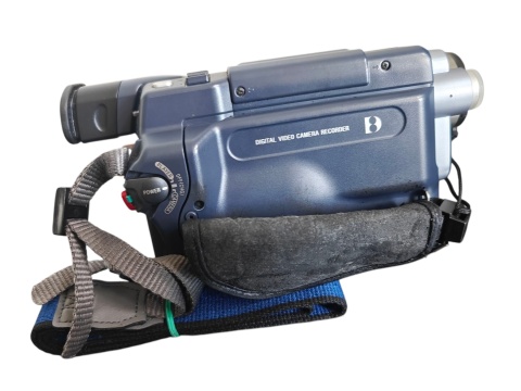 Sony Digital8 DCR-TRV245E – Kamera Cyfrowa Digital8 | NightShotc | USB Streaming | SteadyShot jak nowa